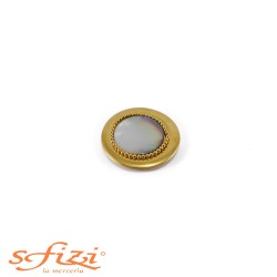 Pure Mother of Pearl Maxi buttoned in 60 mm gold ring